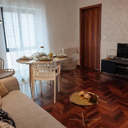 The Luxury Bijou *